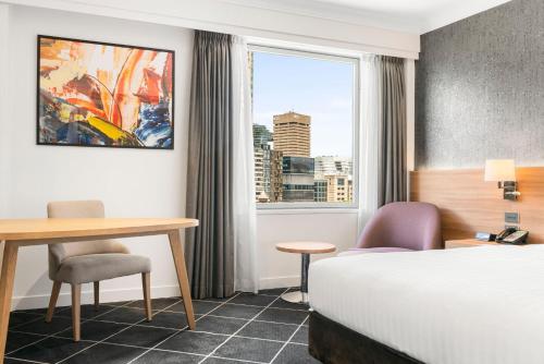 Holiday Inn Darling Harbour - image 8