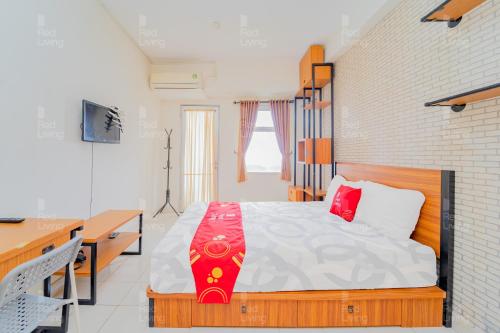 RedLiving Apartemen Easton Park Jatinangor - Rajes Room