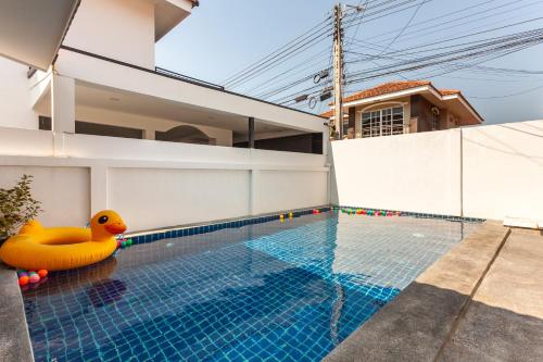 wonderland2 village KTV pool villa