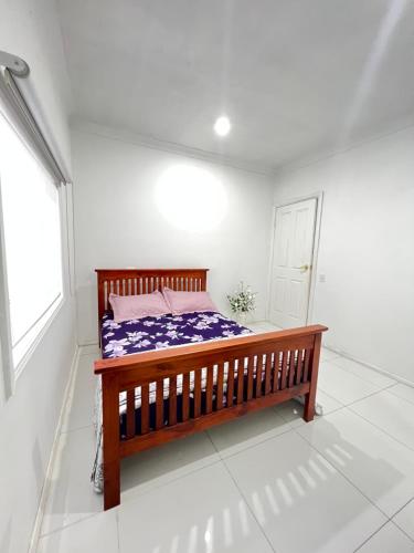 Fully Private 3 bedroom house in Blacktown