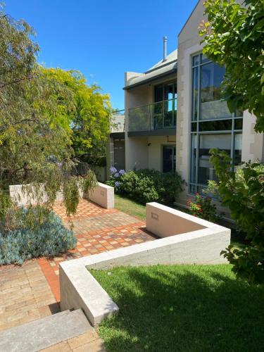 7 & 8 Monte Vista Sorrento