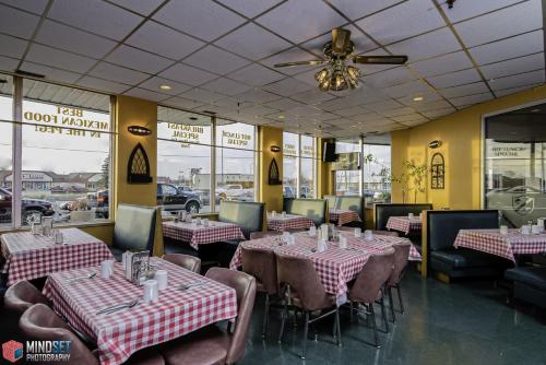 The Cavalier Inn 5