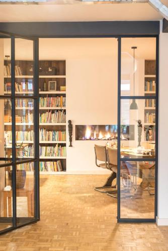 Arnhem B&B Perron 22 3-Star Hotel lobby