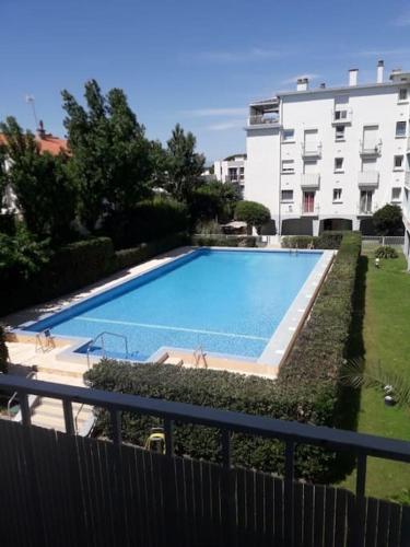 Logement tout neuf avec piscine et bord de mer - Location saisonnière - Canet-en-Roussillon