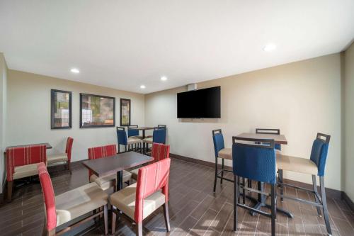 Comfort Suites Red Bluff near I-5