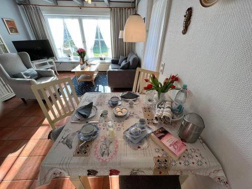 Apartment with Terrace image 8