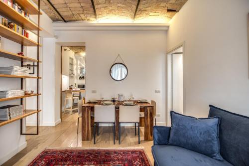 PgrHome Borgo Vittorio - Tap to explore photos