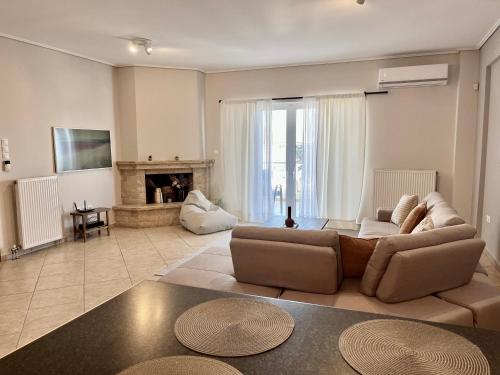 Hector Apartment Airport by Airstay Athens