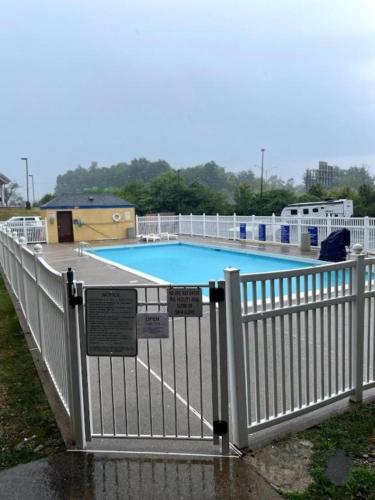 Days Inn by Wyndham Fort Wright Cincinnati Area Days Inn by Wyndham Fort Wright Cincinnati Area