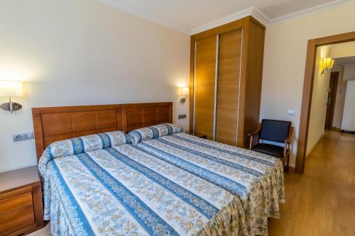 1 queen bed