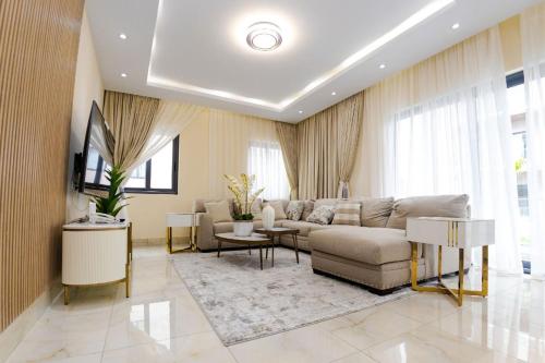 Austin David Accra, The Grand Delight