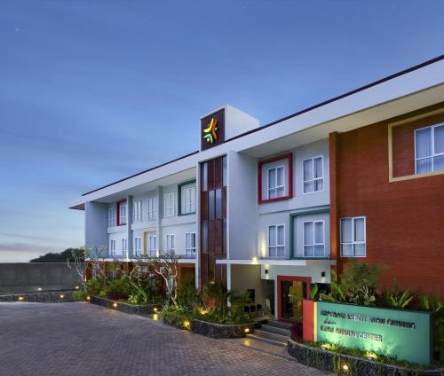 Zizz Convention Hotel - Tap to explore photos