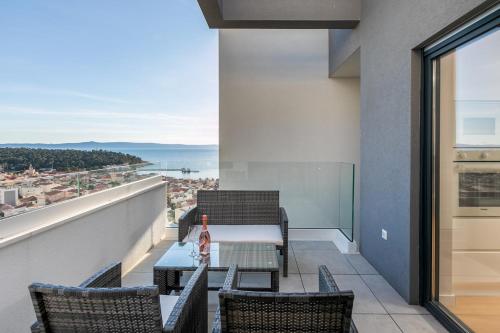 Sun&Sea Deluxe apartmentfree parking - image 4
