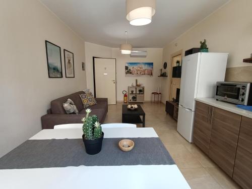 Friends & Family Apartment - Free parking car, Katánie (fotografie 8)