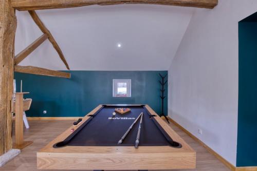 Crazy Villa Chasseuserie 89 - Heated pool - Soccer - 1h30 Paris - 45 p