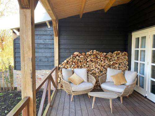 Erkély/terasz, De Porrel Polsbroek Unit met Privé Jacuzzi, Spa en Sauna (De Porrel Polsbroek Unit met Prive Jacuzzi, Spa en Sauna) in Polsbroek-Noordzijdseweg-Zuidzijdseweg