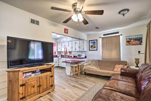 1-Acre Farmhouse - 2 Miles to Phoenix Raceway - image 6