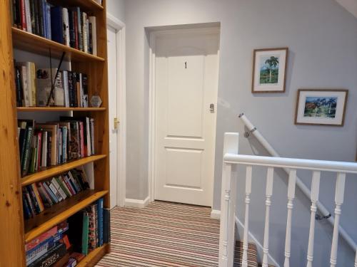 Denham Guest House - image 6