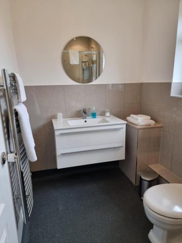 Denham Guest House - main image