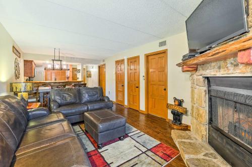 Chalet Village Upper Alpine Condo with Pool Access! - image 6