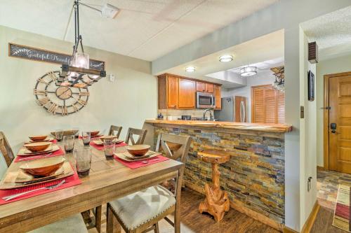 Chalet Village Upper Alpine Condo with Pool Access! - image 7