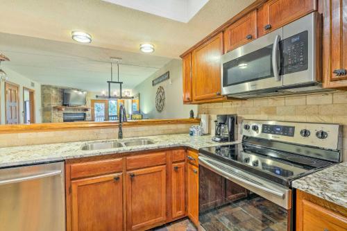 Chalet Village Upper Alpine Condo with Pool Access! - image 11