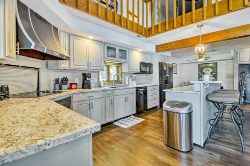 Waterfront Sunrise Beach Home w and Hot Tub and Dock! - image 14