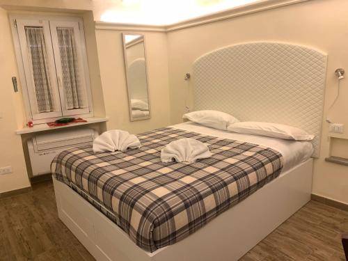  Suite Faenza, Duomo a 2 passi, WiFi e AC in Florenz