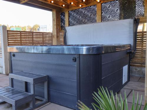 A szálláshely kívülről, Foxes Den in Riggs Head