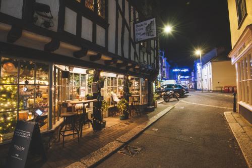 Bayards Cove Inn in Dartmouth City Center