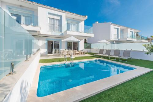 NEW! Villa del Lago 2, Alcudia Beach, Mallorca 2