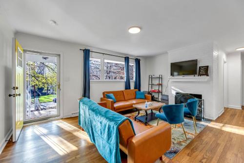 Fully Renovated In Buena Vista Near WFU & Downtown in Winston-Salem, USA