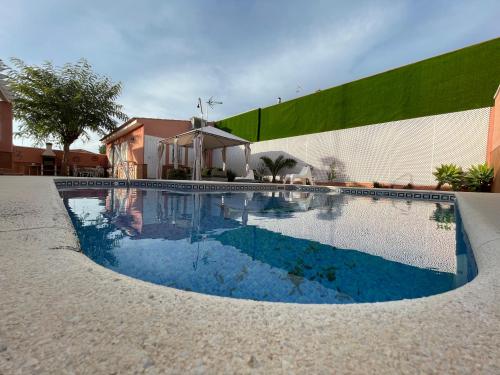 Villa TRIANA con piscina, Seville