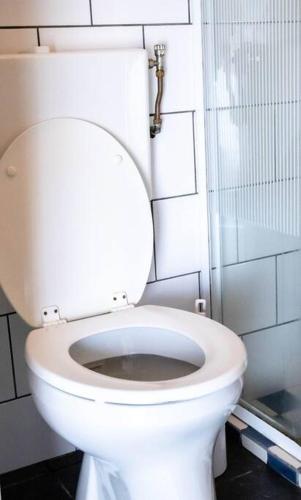  Gezellig huisje aan de dijk in Warmenhuizen in Warmenhuizen