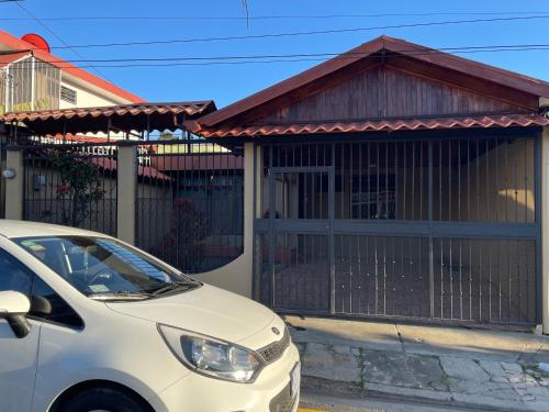 San José, Tibás, Casa Misty
