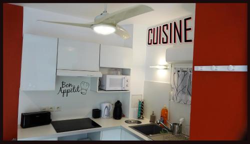 Konyha, Appartement avec salle de jeux privée,10min de disney transport en commun 6 couchages (Appartement avec salle de jeux privee,10min de disney transport en commun 6 couchages) in Chanteloup-en-Brie