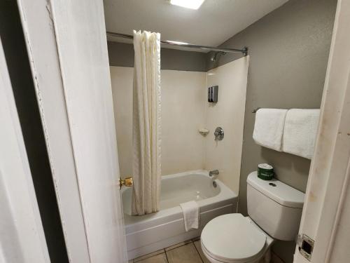 Americas Best Value Inn and Suites Little Rock in Little Rock, USA