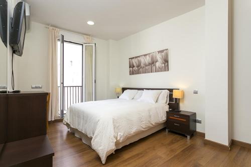 Apartments Center Madrid - image 13