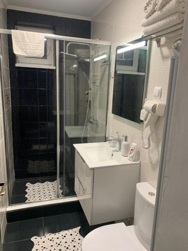 Ванна кімната, Central Apartament in Barlad