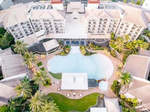 Novotel Cairns Oasis Resort