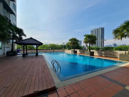 1 min Next to LRT CHERAS 68 with Shared Area, Kuala Lumpur