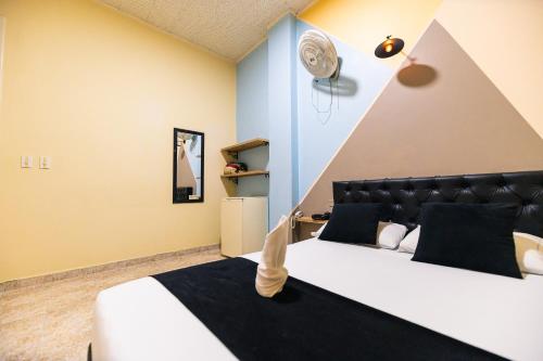 HOTEL CALLE REAL SUITE in ลากันเดลาเรีย