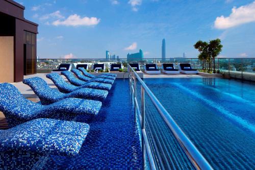 Uima-allas, Le Méridien Dubai Hotel & Conference Centre in Dubai kansainvälinen lentokenttä