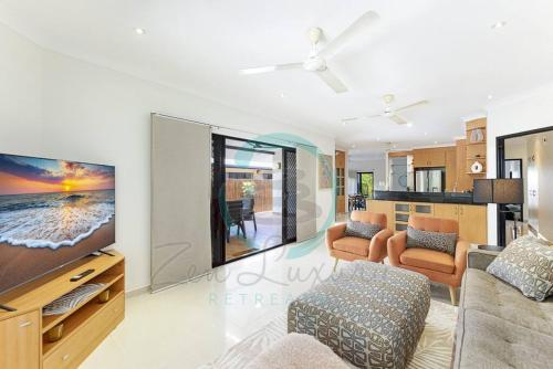 Zenhouse (Bayview) 4BR Luxury Family Home Pool/BBQ