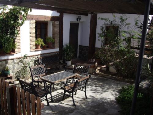 2 bedrooms, 2 beds