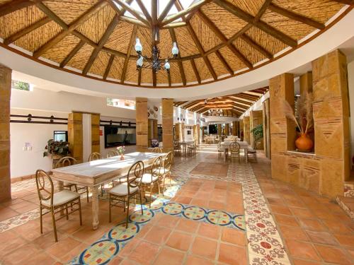 餐廳, 豪斯派德瑞阿杜若羅會議中心賓館 (Hospederia Centro de Convenciones Duruelo) in 維拉代萊瓦