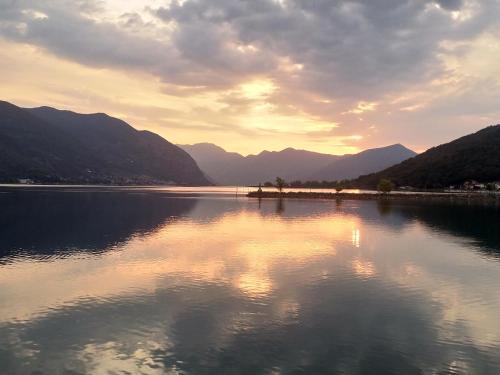 Lake View Terrace in Paratico
