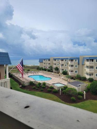 Sandpiper- 2 Bedroom, 2 Bath- 3rd story Ocean View