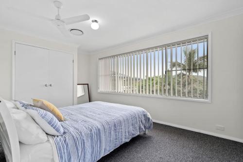 The Wreck Room Holiday House close to the Beach with Ample Boat Parking