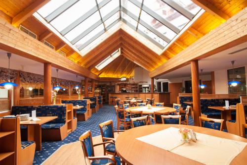 ห้องอาหาร, Sport-V-Hotel in ฮโรโทวิซ